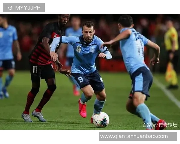 墨尔本胜利与川崎前锋激战正酣球迷期待精彩对决与进球盛宴