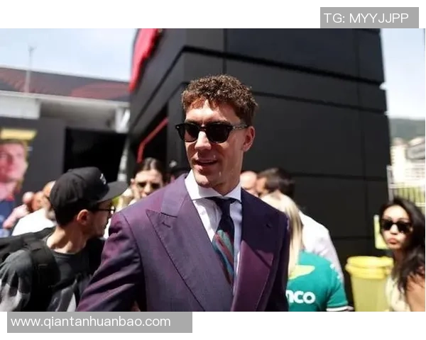 弗拉霍维奇：从天才前锋到意甲巨星的华丽蜕变之路